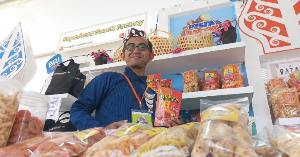 Kisah Pelaku UMKM Snack Seblak Pedas 'Super Heru', Dipecat jadi Titik Balik